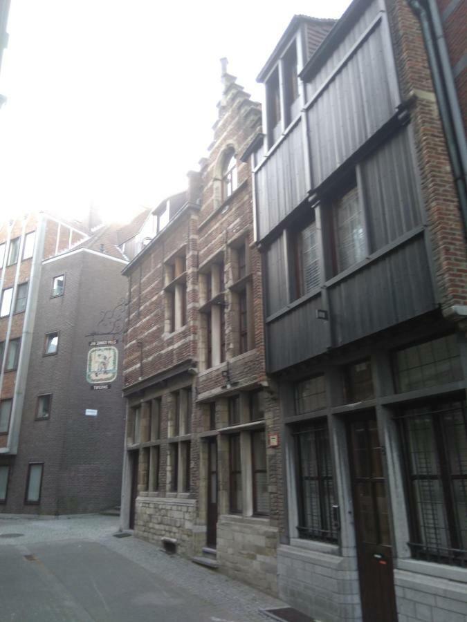 Charming Suites Jan Zonder Vrees アントウェルペン エクステリア 写真